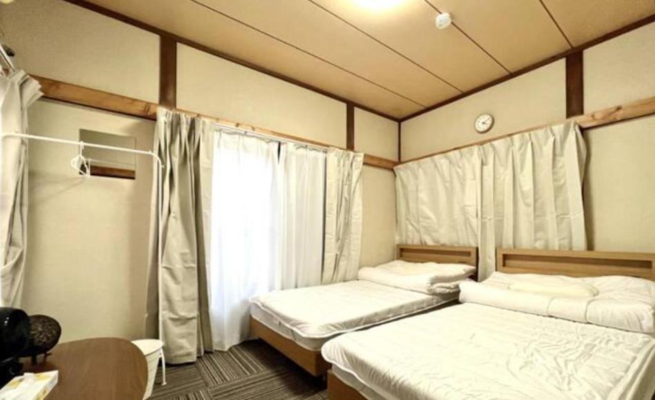 Апартаменты Shinjuku Garden House Токио Экстерьер фото