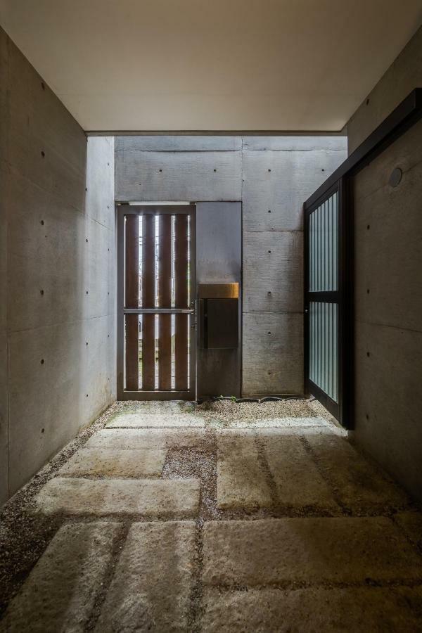 Апартаменты Shinjuku Garden House Токио Экстерьер фото