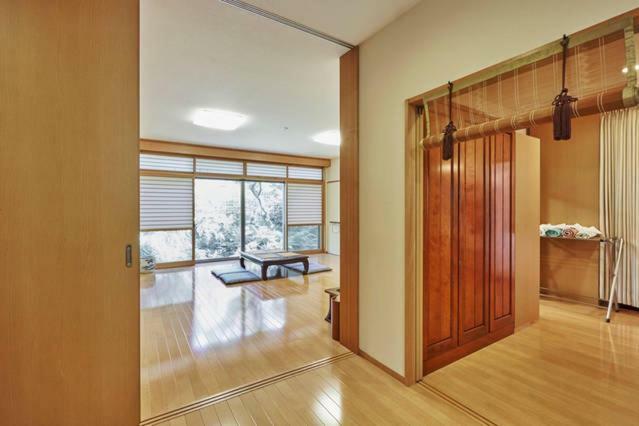 Апартаменты Shinjuku Garden House Токио Экстерьер фото