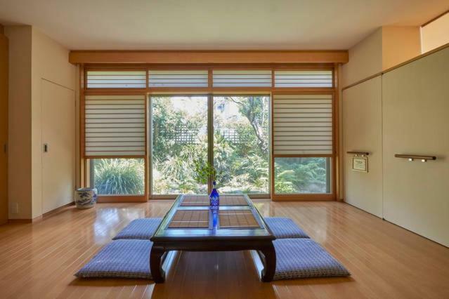 Апартаменты Shinjuku Garden House Токио Экстерьер фото
