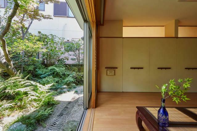 Апартаменты Shinjuku Garden House Токио Экстерьер фото